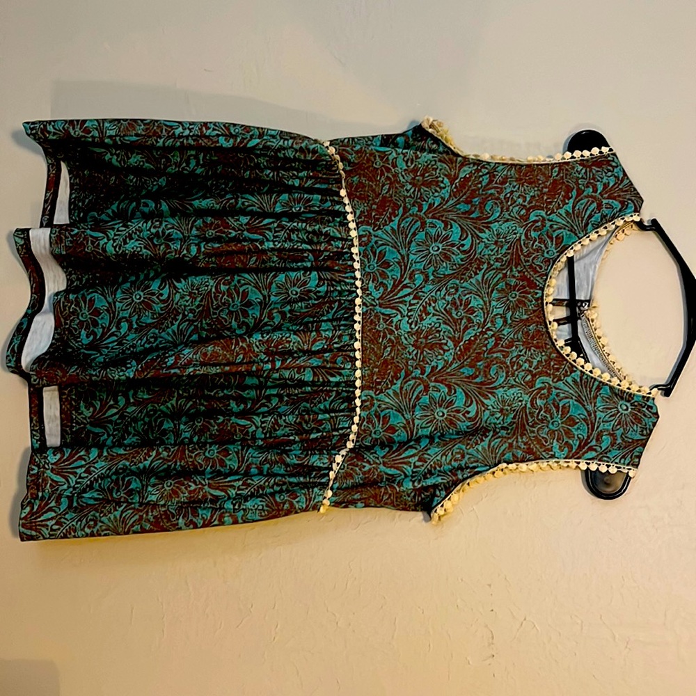 Floral tank
